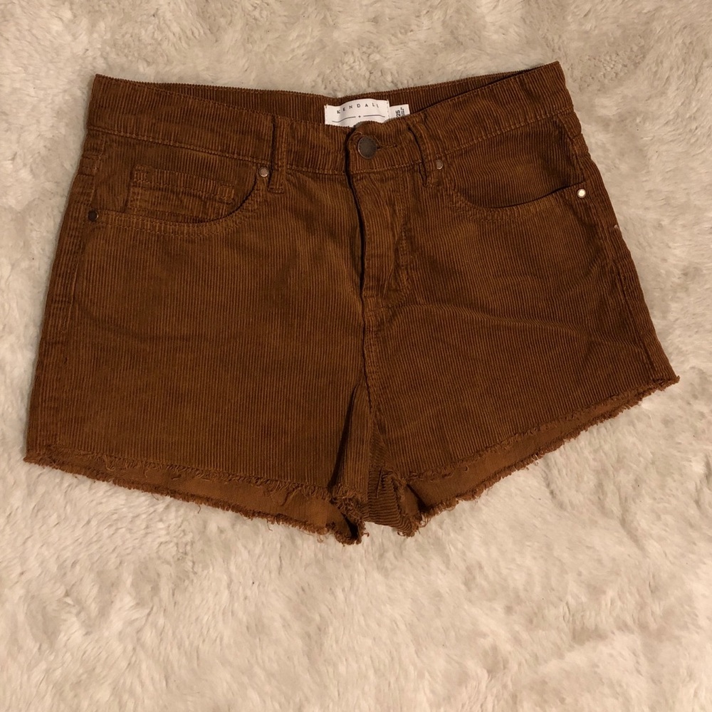Kendall & Kylie size 25 corduroy shorts